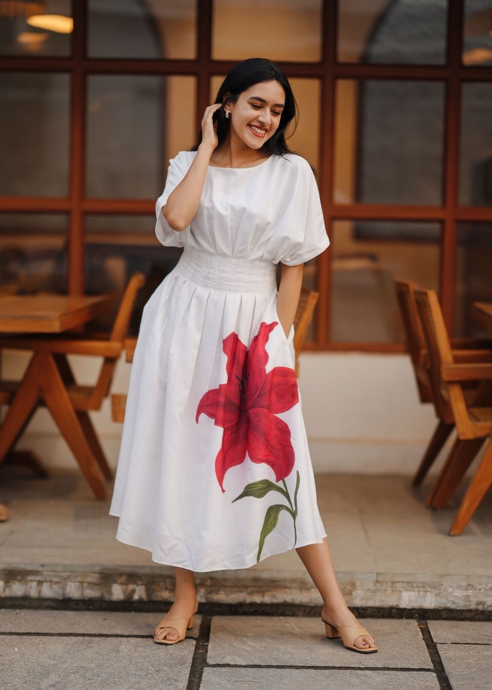 Linen Red Bloom